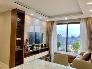 cho thuê chcc vinhomes d''capitale trần duy hưng 2 ngủ 2 vệ sinh, nội thất cơ bản và full đồ giá rẻ