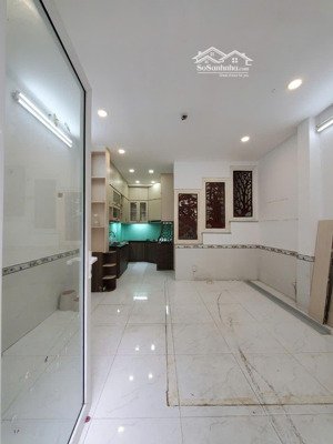 band nhà hẻm xe hơi nguyễn xi bình thạnh