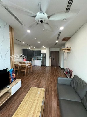 duy nhất một căn: lô góc, ban công đông nam, tầng trung, 110m2, 3 ngủ 2 vệ sinh, ở luôn, nhỉnh 6 tỷ