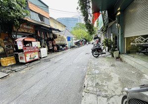 cực hiếm - bán nhà mặt phố pháo đài láng - nguyễn chí thanh, có vỉa hè, kinh doanh vô cùng sầm uất