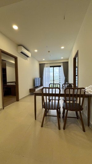 cho thuê căn hộ glory 2 phòng ngủ view hồ bơi cực đẹp