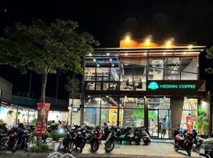 bán nhà mặt phố 195m2, 11,8 tỷ tại khu nhà đại lộ đông tây đang cho thuê 20tr/tháng