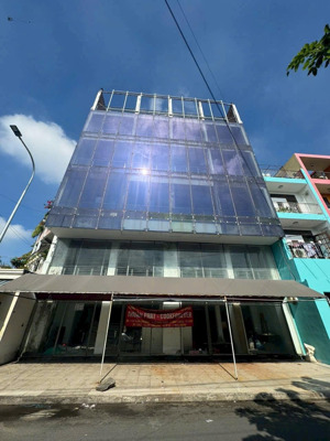 bán tòa nhà mặt tiền cộng hòa, tân bình. dt : 13 x25m. 1 hầm 8 lầu. thuê 450tr. giá 75 tỷ