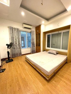 bán nhà phố huế-3 thoáng-5 tầng dân xây-ngõ rộng nông-an sinh tốt-tiện ích xung quanh