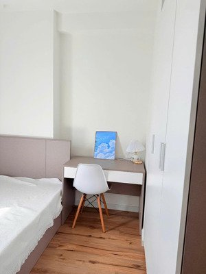 cho thuê căn hộ 2pn - 2wc giá thuê 8tr đã có nội thất đầy đủ, có thể vào ở ngay . lh 