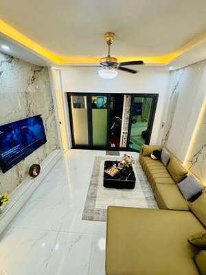 bán nhà 5 tầng diện tích rộng full nội thất, phố kim ngưu gần ngã tư lò đúc, trần khát chân