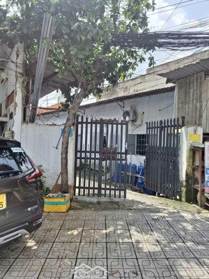 nhà cấp 4 ngay ký túc xa khu a làng đại học quốc gia p. đông hòa