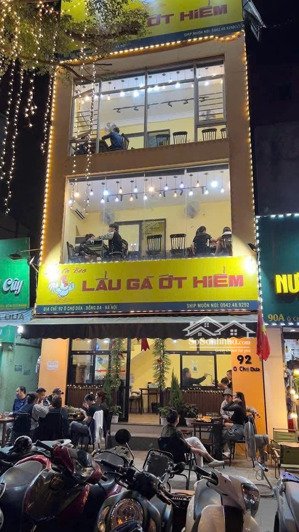 cho thuê nhà 40m*5 tầng, nhà mặt phố trần khát chân, hai bà trưng, giá 23 triệu.