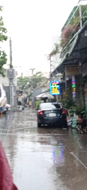 7 tỷ 200 thương lượng, bán nhà ngon 5 tầng, đường 6 mét thông, dt: ngan 4,1 mét --dài 14 mét.