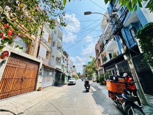 bán khách sạn mặt tiền đường 6 tầng - 126m2 ngang 7m + hầm - sát hoàng diệu 2 thu nhập 150 tr/th