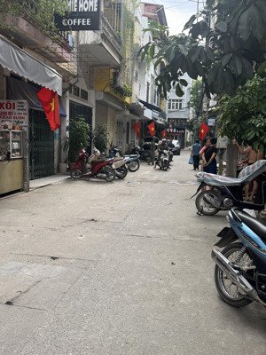bán nhà ngõ 3 phố ao sen hà đông 42m, 3 tầng, ngõ rộng kinh doanh, gần metro và chợ hà đông