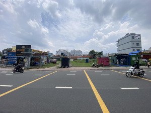 mt lê văn việt cực đẹp 10x15m 30 tỷ