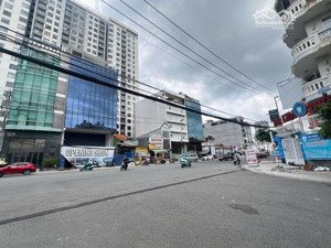 rẻ nhất mặt tiền lương định của ! căn nhà - 5 tầng -6x22m - hđt: 80tr/tháng - giá chỉ 59,8 tỷ.