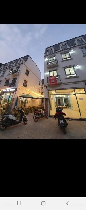 cho thuê lk la casta văn phú nhà mặt phố tống tất thắng rộng 20m ( mặt kinh doanh ) giá 30t có tt