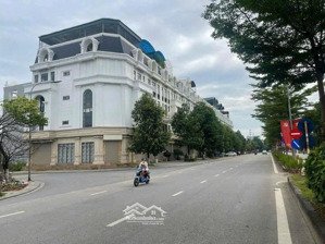 shophouse mạnh đức cạnh chợ lã