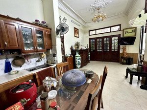 hơn 11 tỷ sở hữu ngay nhà 3 tầng 56m - 2 mặt thoáng mặt ngõ kid phố khương thượng - cạnh ô tô