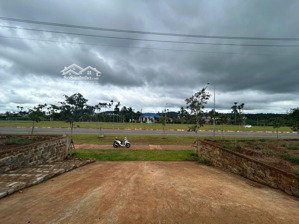 bán đất mặt tiền 80m đại lộ đông tây 1700m thổ cư sẵn cách sân bay bmt 1,5km