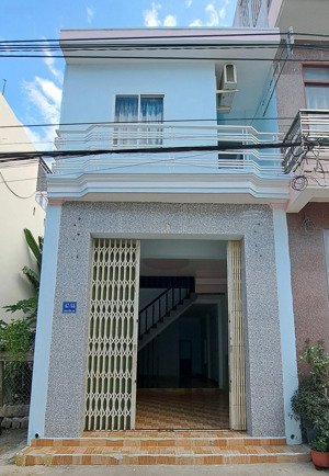 nhà riêng gần biển, chính chủ, 42m2, khu dân trí, an ninh.