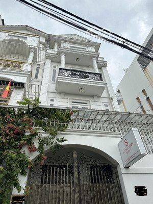 hẻm ôtô hơn 9tỷ tl - vị trí đỉnh ngay sát mặt tiền nguyễn oanh 4.2x20m 4tầng - hiếm nhất khu