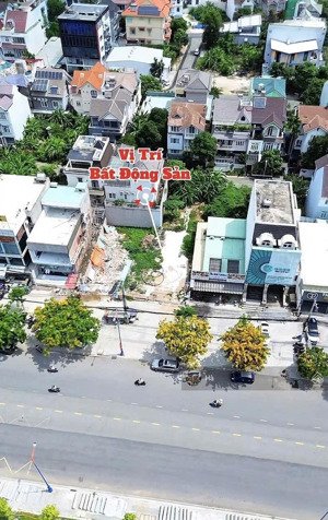 ngợp ngân hàng bán đất mt nguyễn quý đức kđt apak q2. dt 10x20 cn.200 m2. sổ hồng. giá 25 tỷ/lô.