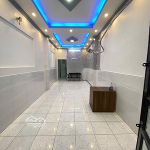 hot! hot! nhà mặt tiền đường ngay trung tâm tân bình, dt 54m2, chỉ nhỉnh 100tr/m2, lh 