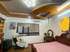 bán gấp siêu phẩm cầu giấy, ô tô đỗ cửa, mặt tiền 5m, giá nhỉnh 12 tỷ