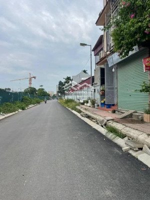 gia quất - long biên - 40m2 nhà 3 tầng - 12.5 tỷ - mặt đường 10m kinh doanh đỉnh