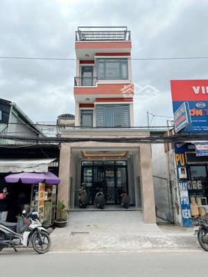 mặt tiền kd lê văn lương - gần lotte mart q7 - khu vực sầm uất - phù hợp khai khác đầu tư