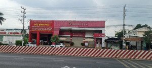 bán nhà mặt tiền dt 743 : 1100m2 ( ngang 24m)