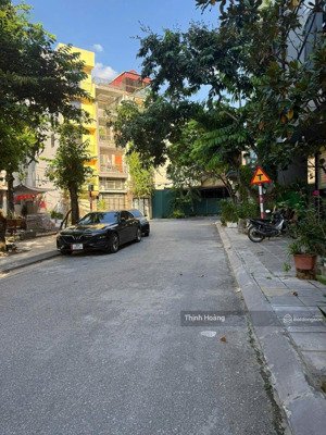 nhà đẹp khu tđc x6 vip p. long biên 40m2, 5 tầng, thang máy, vỉa hè oto tránh, view công viên