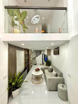 nhà đẹp dân xây, lô góc, khu trung tâm hai bà trưng nhà đẹp 22m x 4 tầng , 4 ngủ giá chào 5,8 tỷ