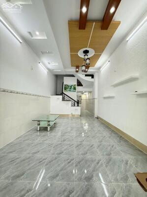 Cho thuê nhà mặt tiền đường số 30 kdc công ty 8 gần cây xăng giá 8,5 triệu