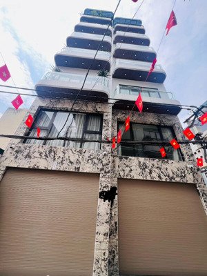 giảm chào 1 tỷ. bán nhanh trong tuần. siêu phẩm , nguyễn sơn. 65m2 x 7 tâng( thang máy,full đồ.