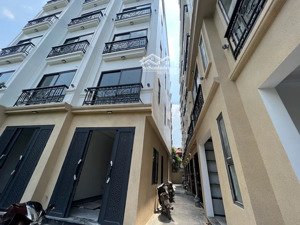 bán nhà mới vân canh, huyện hoài đức, 40m2, 5 tầng, ô tô, lô góc, ngõ thông, full nội thất, 5.9 tỷ