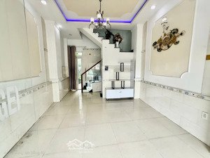 bán nhà mặt phố phạm văn đồng, 6,25 tỷ, 25m2, chính chủ, giá siêu hời
