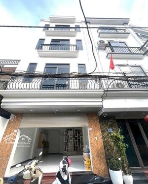 cực phẩm thanh lãm- 45,5m2* 5 tầng-* mt 5,2m- ngõ ô tô - 2 thoáng- thang máy- giá 7,39 tỷ( tl mạnh)