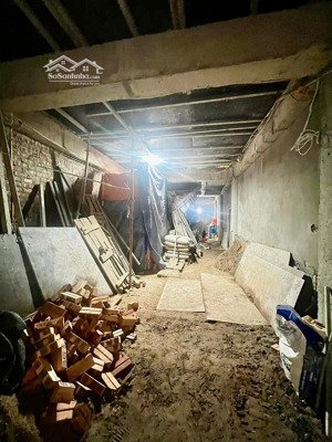 bán nhà dòng tiền phố tôn thất tùng 56m2 gồm 11 phòng khép kín dòng tiền 70tr/th giá 13.5 tỷ