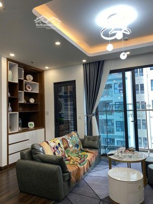 cho thuê căn hộ 2.5 ngủ hoàng huy commerce