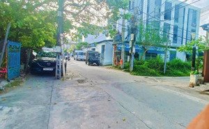 [ nhà phạm tu _ đường rộng 10m ] * sát uỷ ban phường vĩnh hải * giá : 4 tỷ 500 triệu