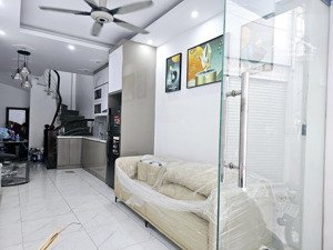  
ngõ trạm điện bala, phường phúc la.
giá 8x tỷ
nhà sẵn sổ, giao dịch được ngay.
dt 34m2