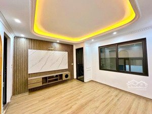 bán nhà 7 tầng thang máy trường chinh - dt 33m x mặt tiền 5m - cách phố 20m. giá chỉ 9.8 tỷ.