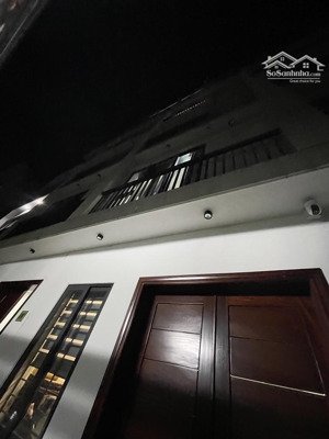 siêu phẩm nguyễn văn cừ 5 tầng full nội thất ở sướng