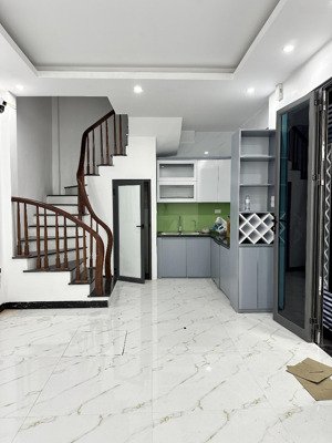 bán loại bđs khác tại đ.cổ bản, 4,1 tỷ, 32m2, giá ưu đãi