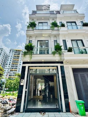 đi nước ngoài bán gấp nhà riêng đặng thuỳ trâm, p13, bình thạnh. chỉ 3,15tỷ. hẻm xe hơi.67m2