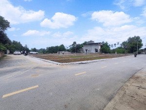 bán cắt lỗ đất thổ cư tại đồng trạng ngay xã hoà lạc 100m2 đất ở sẵn sổ chỉ 2.x tỷ 