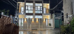 nhà 1 lầu 1 trệt tân phong điện nước đầy đủ pháp lý rõ ràng chỉ 1ty550. cách nhà thờ thuận hoà 200m