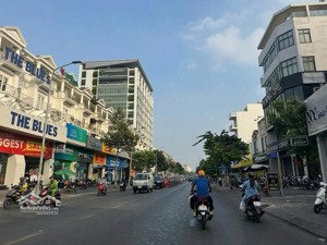 bán nhà mặt tiền phan văn trị, p10 gò vấp, dt: 4.2x17m, 4 tầng, giá 16.5 tỷ còn thương lượng