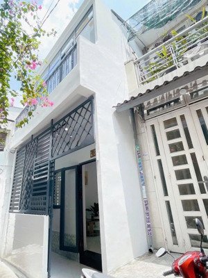 nhà ngộp 2 tỷ 450 38,1m2 vũ tùng p2 quận bình thạnh hcm