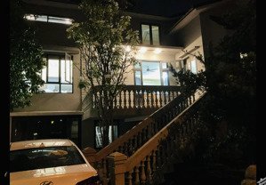 bán biệt thự vườn 2 tầng, 750m2, hoà quý - ngũ hành sơn - đà nẵng.
dt đất: 750m2 ,ngang 37,5m