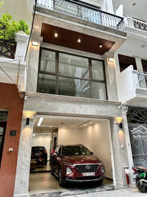 siêu phẩm phân lô_2 mặt thoáng_20m ra phố hoàng quốc việt_ngõ thông nghĩa tân